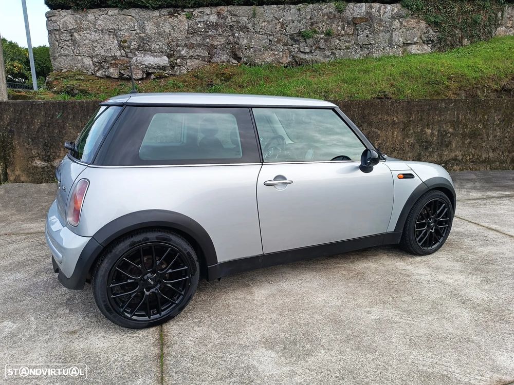 MINI 3 Portas One 1.6 - 6