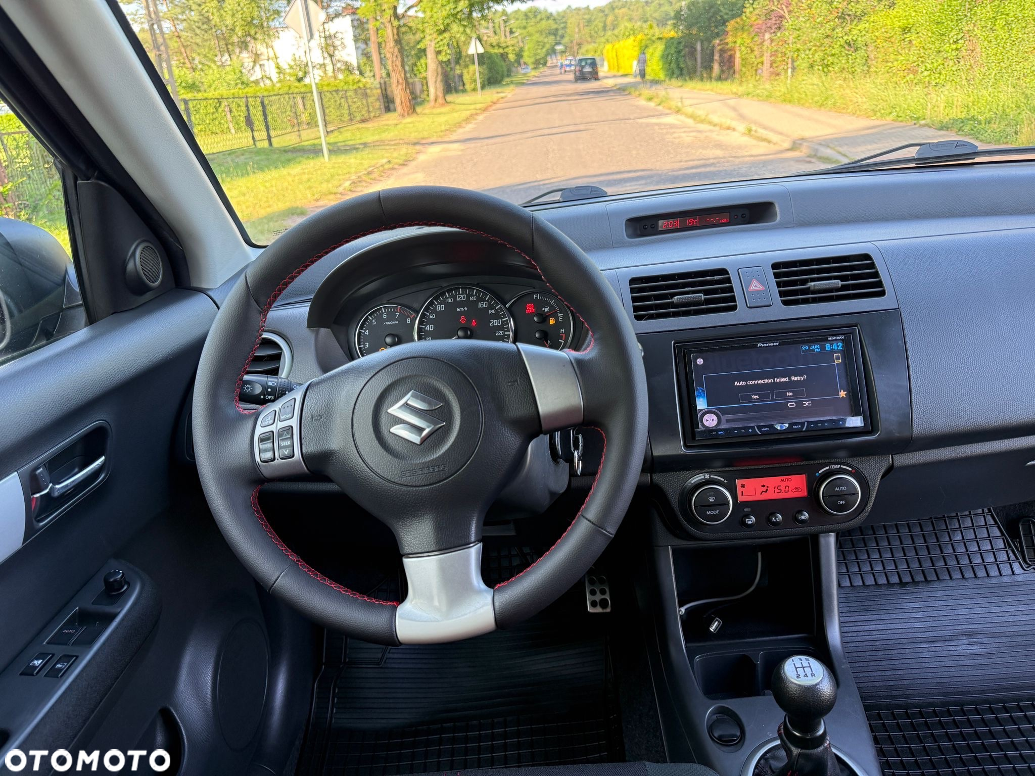Suzuki Swift 1.6 Sport - 28
