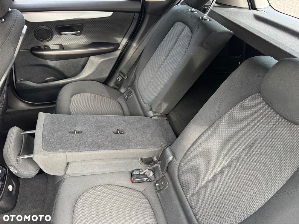 BMW Seria 2 218d xDrive - 26