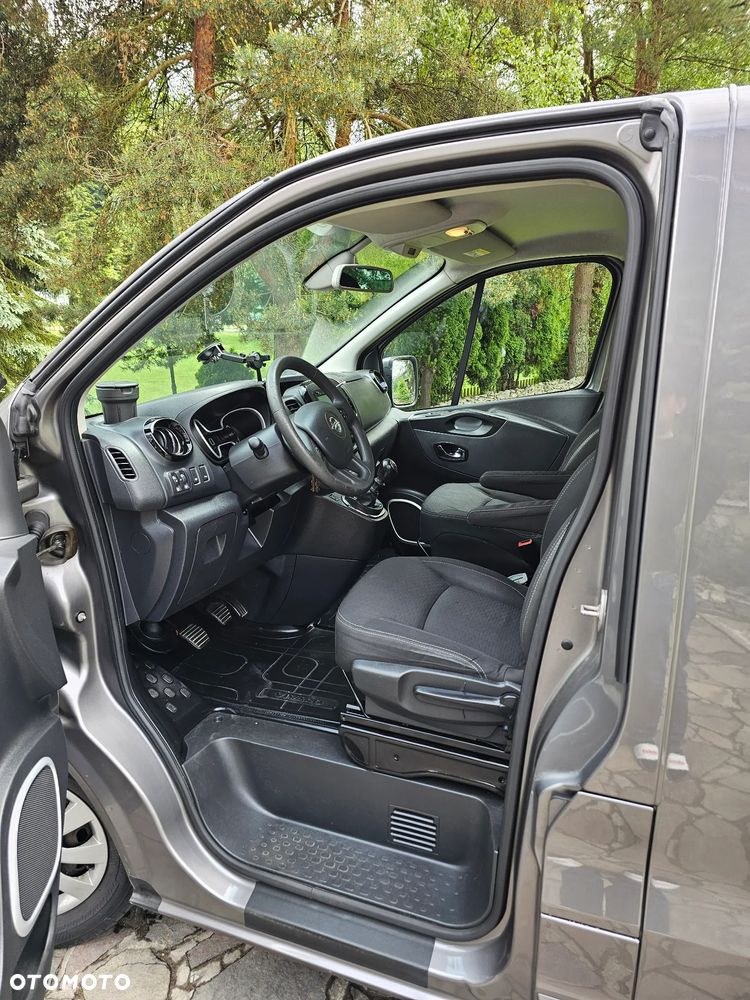 Opel Vivaro L2H1 2,9t Elegance Business - 35