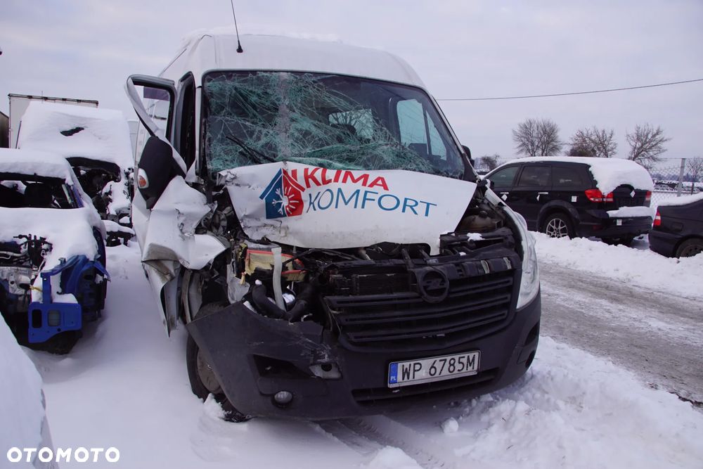 Auto na części - Opel Movano B II Lift L3H2 2.3 CDTI 131 KM M9T704 PF6018 GNY 2018R Silnik Skrzynia Drzwi Błotnik Zderzak Szyba Klamka Lusterko Lampa Deska Kokpit Sterownik Moduł Czujnik Licznik Panel Kierownica - 7