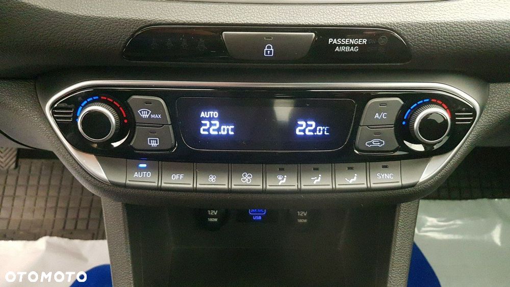 Hyundai i30 - 24
