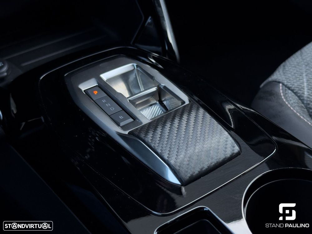 Peugeot e-2008 54 kWh Allure - 29