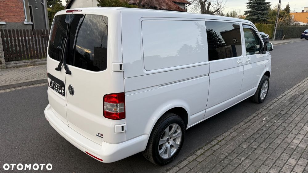 Volkswagen Caravelle - 3