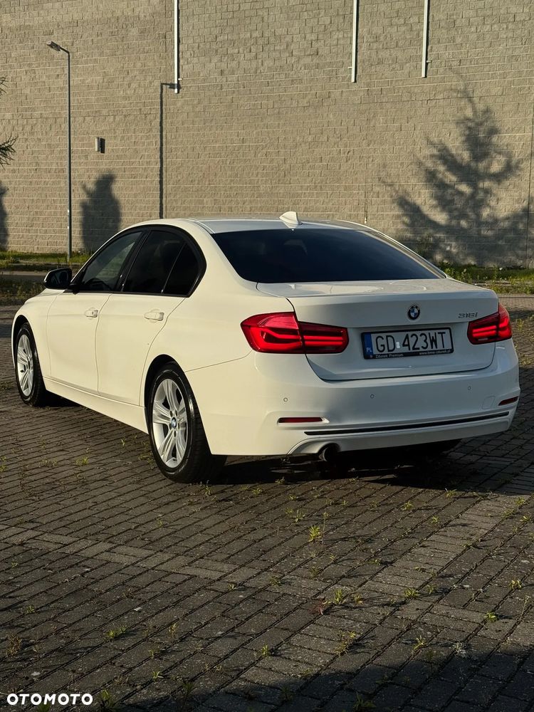 BMW Seria 3 318i Sport Line - 3
