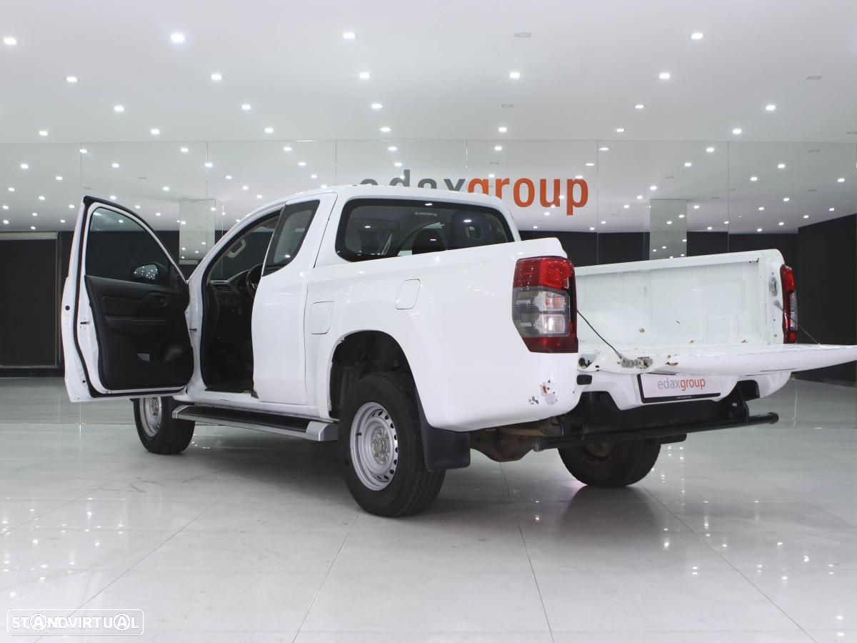 Mitsubishi L200 2.4 DI-D CLUB CAB INVITE 3L 4WD - 5