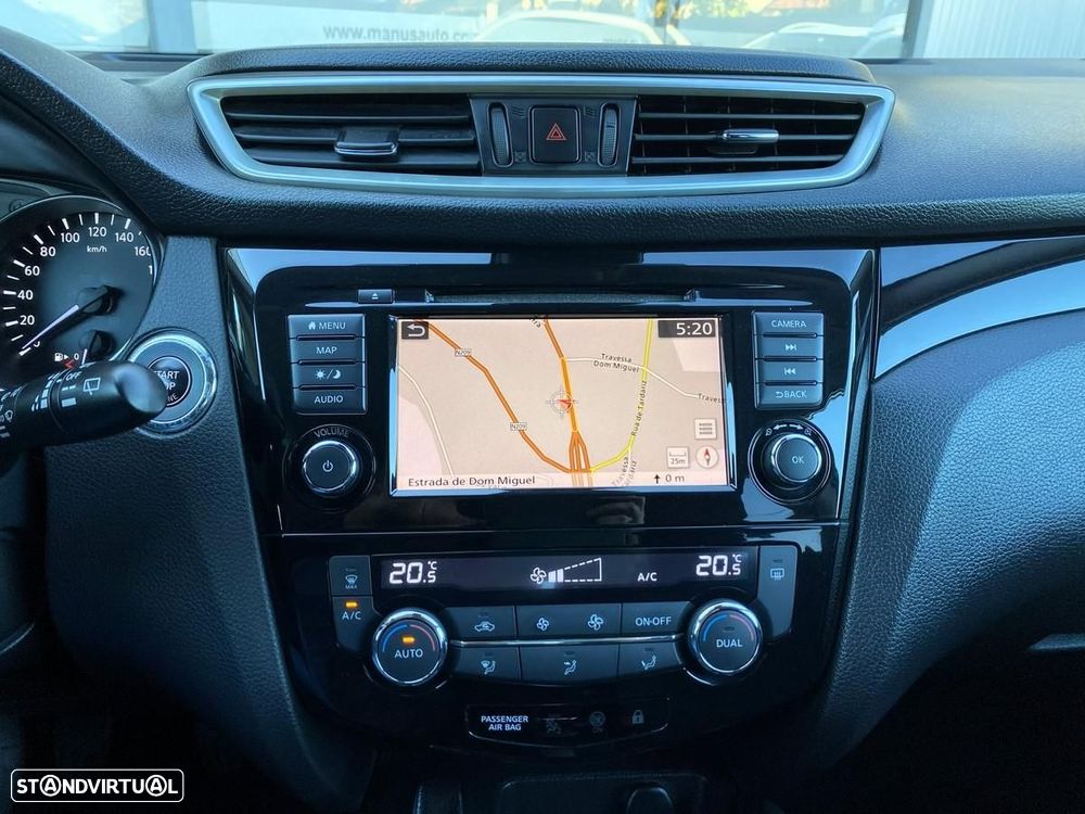 Nissan Qashqai 1.5 dCi N-Connecta J18 - 14