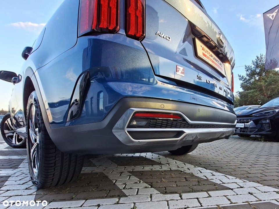 Kia Sorento - 10