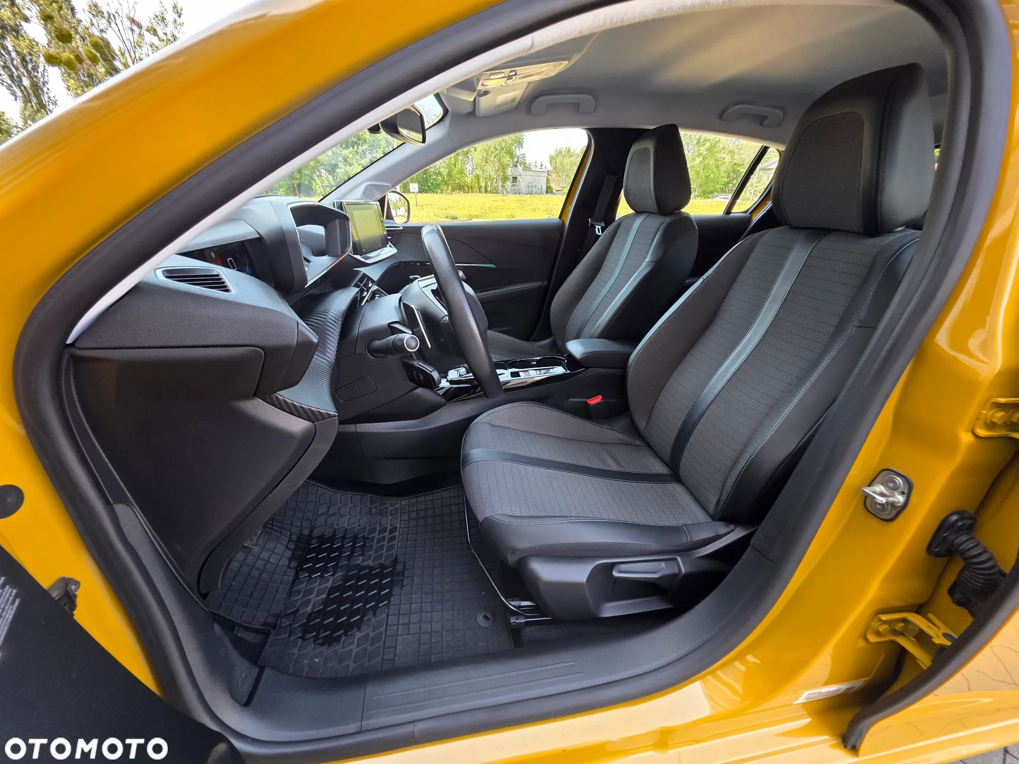 Peugeot 208 Hybrid 110 e-DSC6 Style - 12