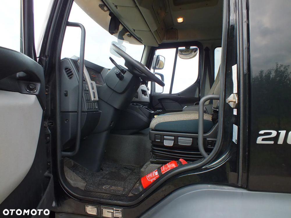 Volvo FL210 - 5