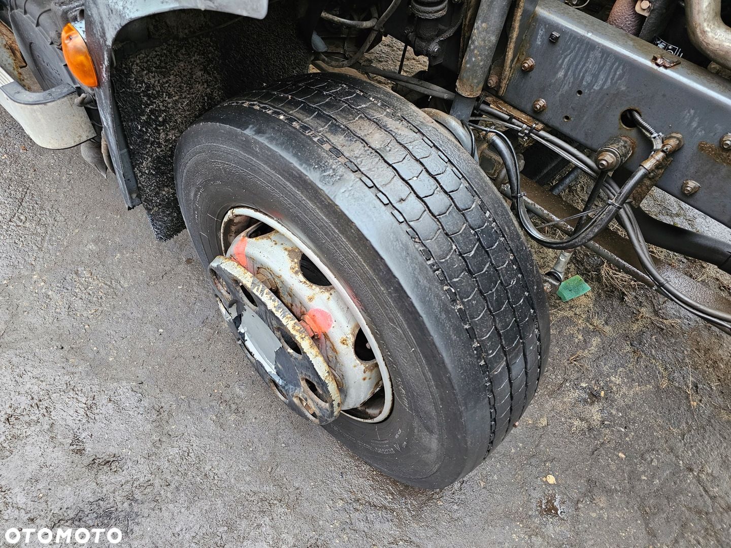 KOŁO FELGA OPONA ZAPAS DAF LF 45 MICHELIN X-MULTI 245/70 17,5 8 szpilek - 3