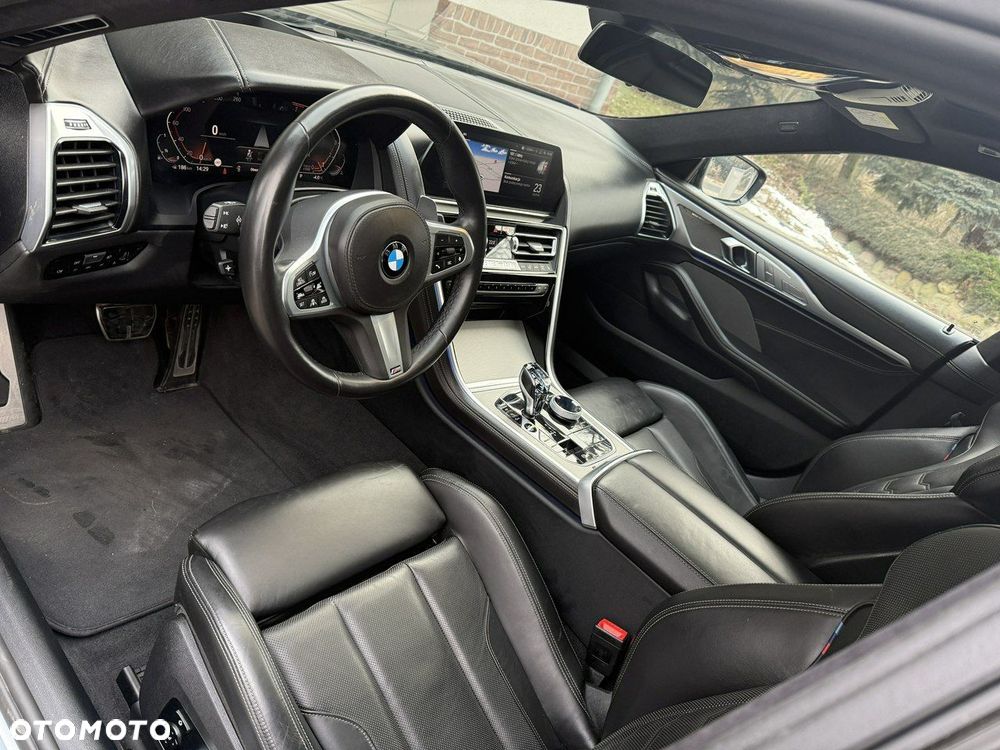 BMW Seria 8 - 8