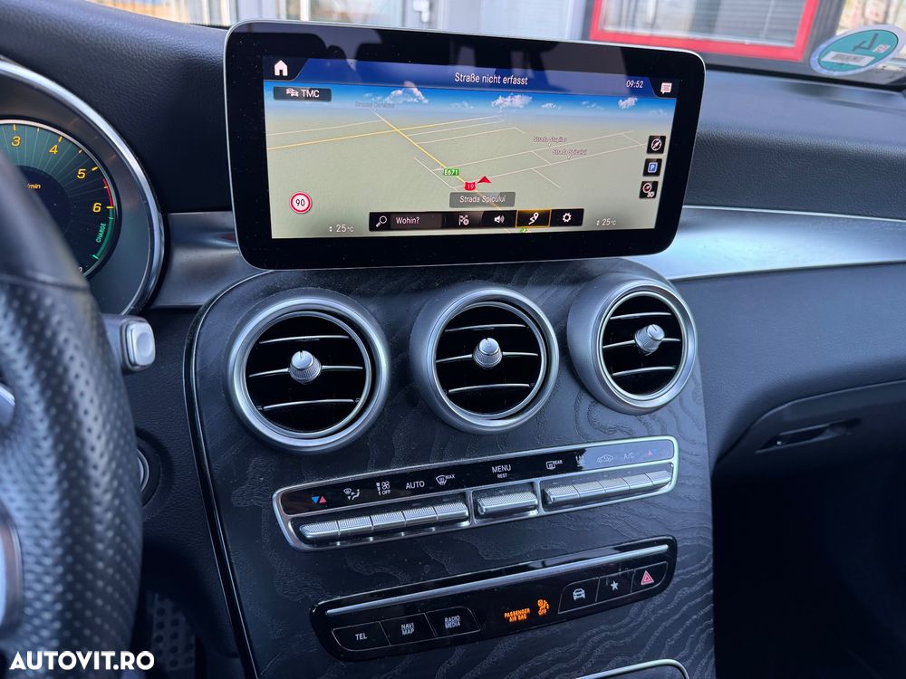 Mercedes-Benz GLC - 29