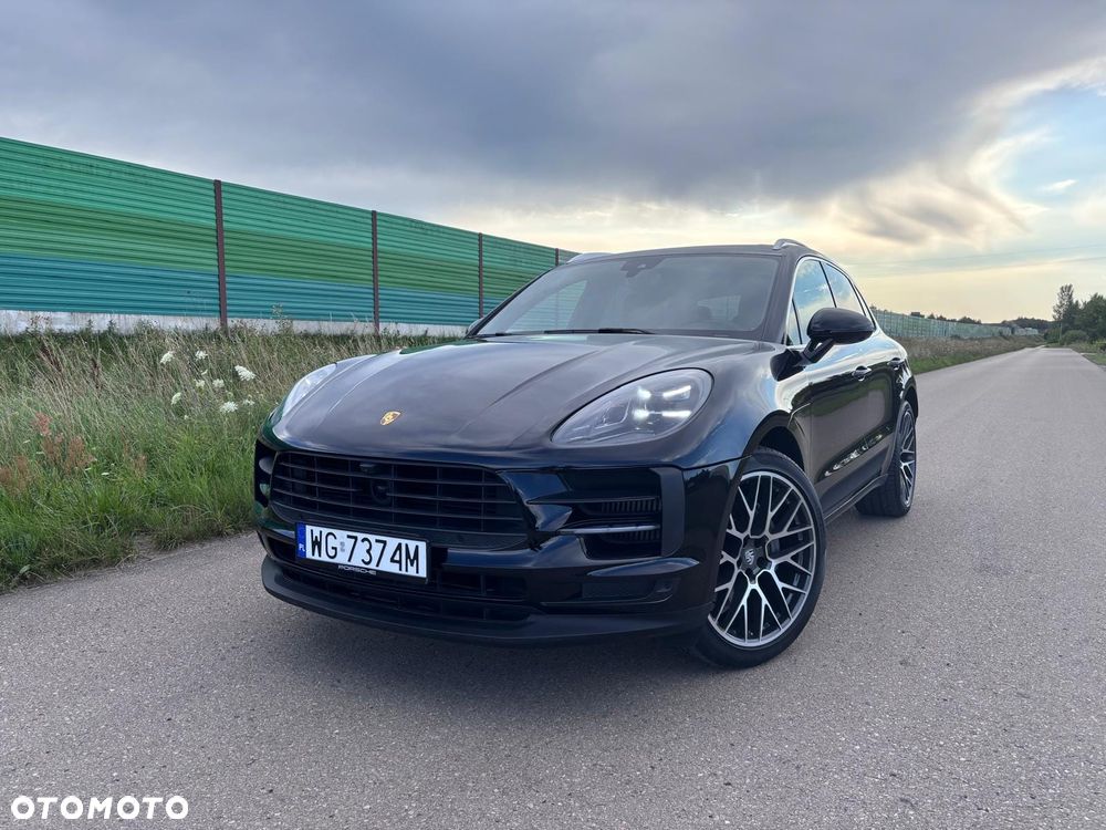 Porsche Macan - 1