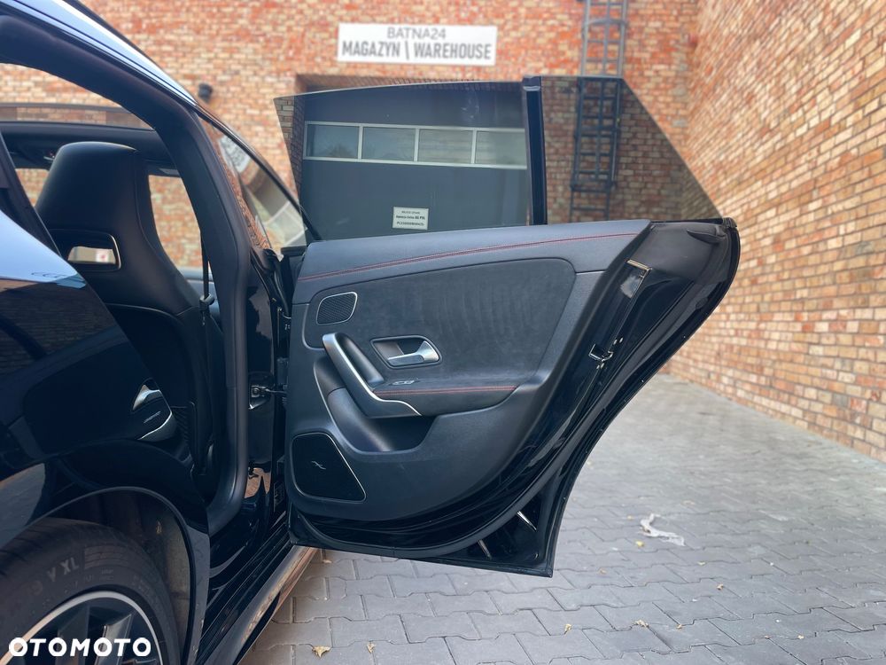 Mercedes-Benz CLA 200 Shooting Brake 7G-DCT AMG Line - 13