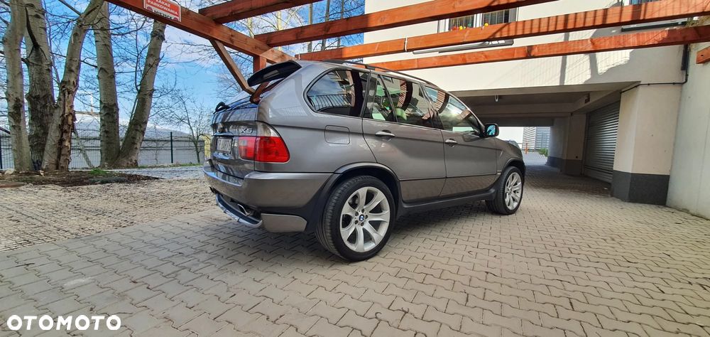 BMW X5 4.8 is - 4