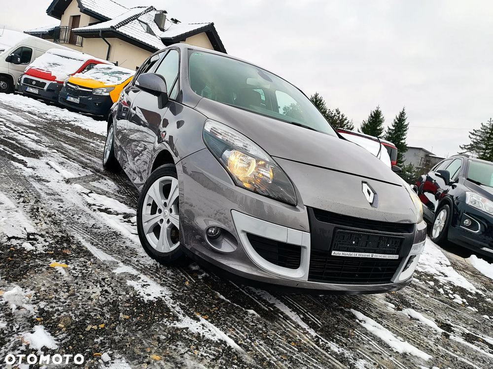 Renault Clio 1.2 16V Campus - 11