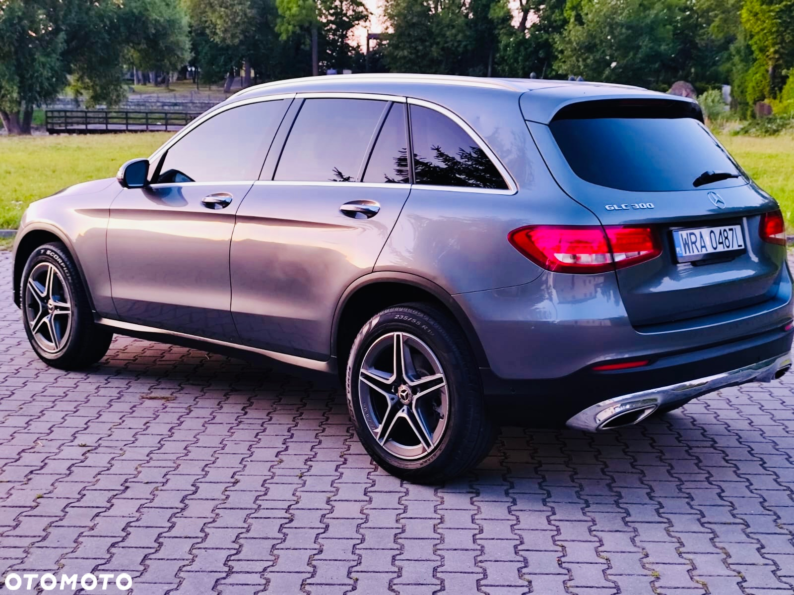 Mercedes-Benz GLC - 11