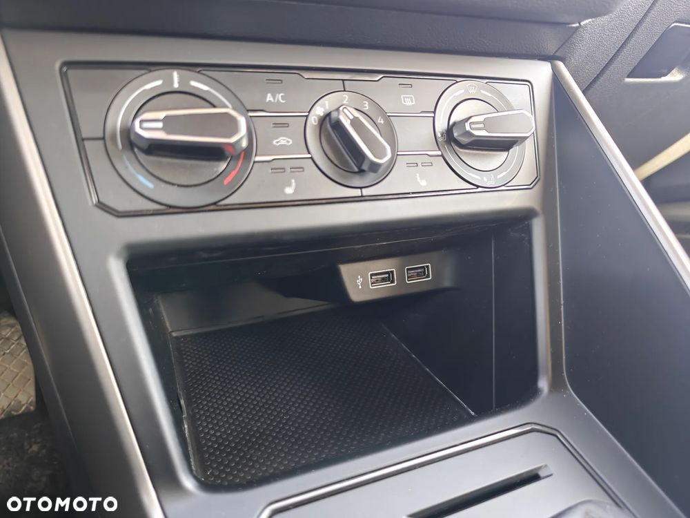 Volkswagen Polo 1.0 TGI Comfortline - 24
