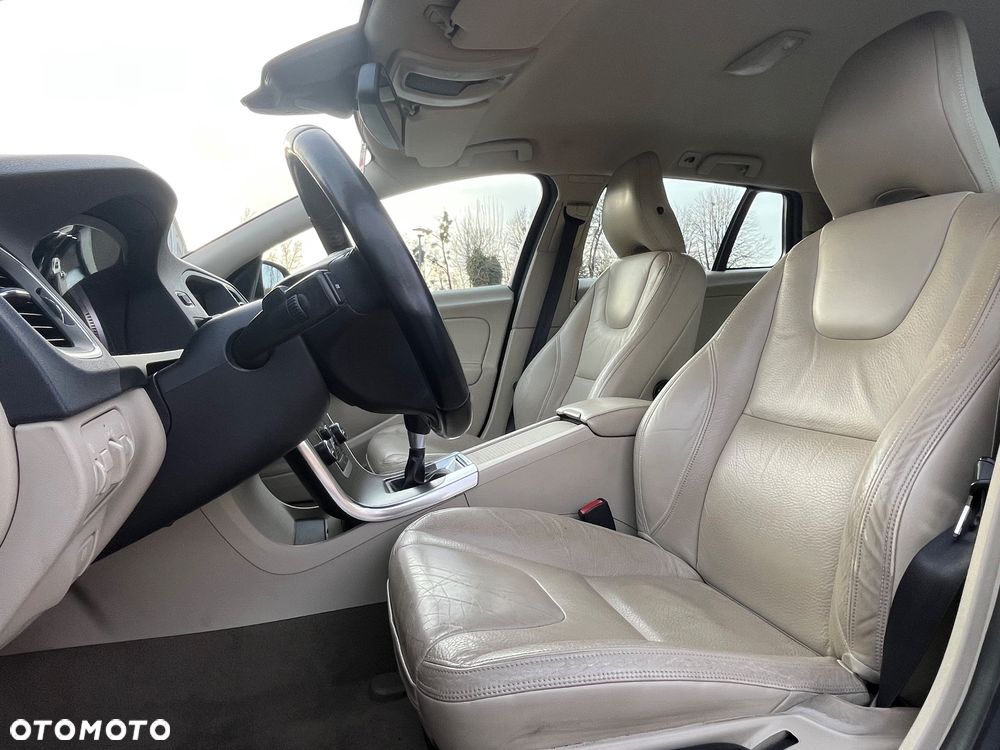Volvo V60 D3 Momentum - 7