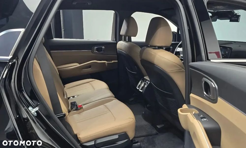 Kia Sorento - 12