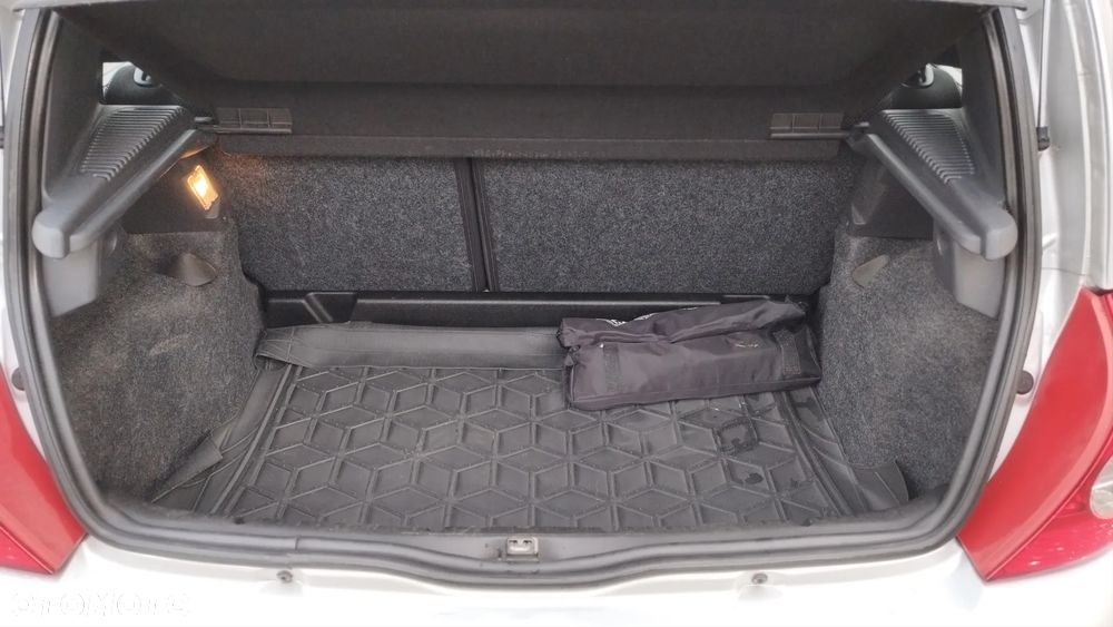 Renault Clio 1.2 16V Campus - 5