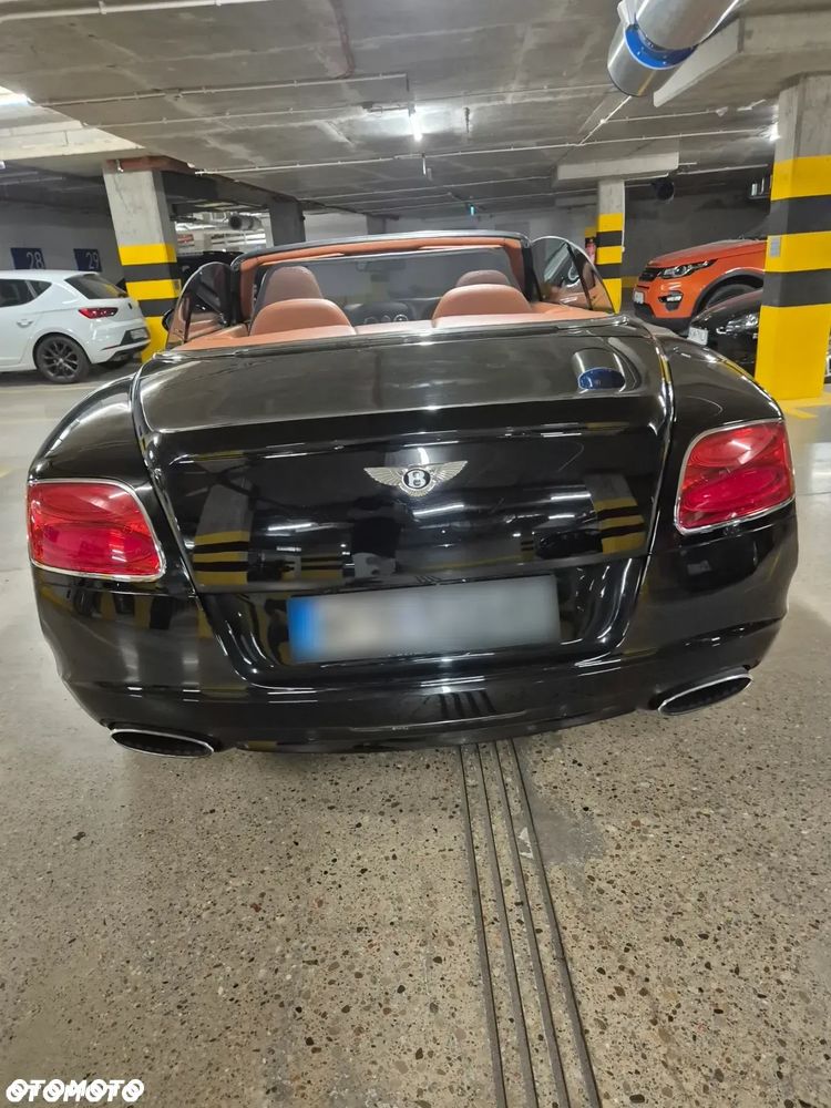 Bentley Continental GT - 11