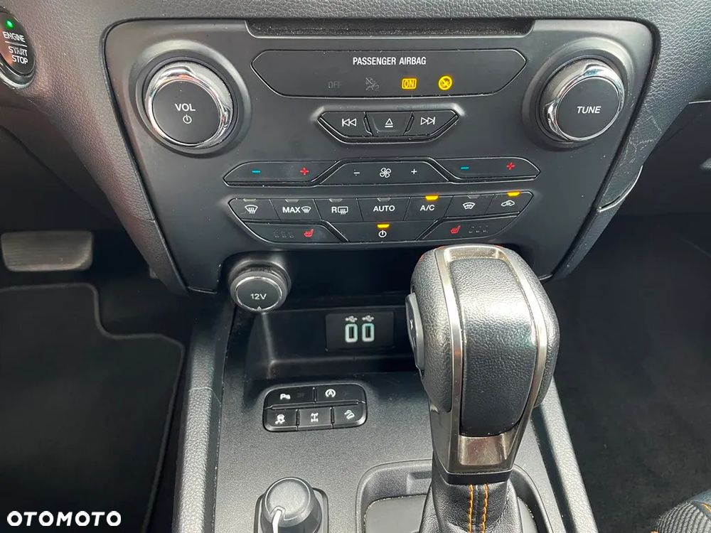 Ford Ranger 2.0 EcoBlue 4x4 DC Wildtrak - 38