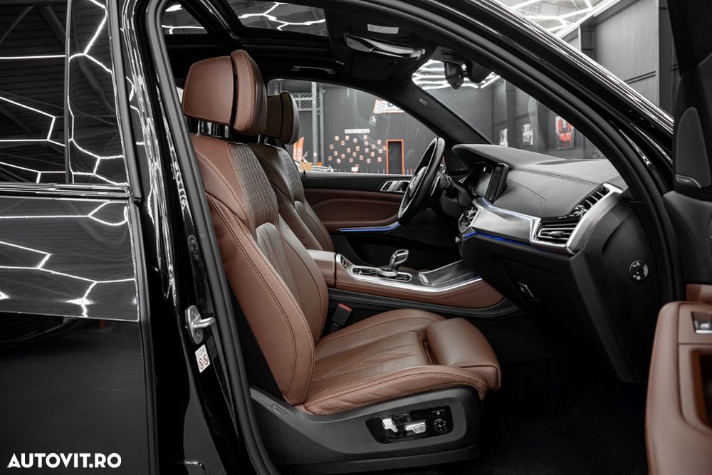BMW X5 M M50d - 11