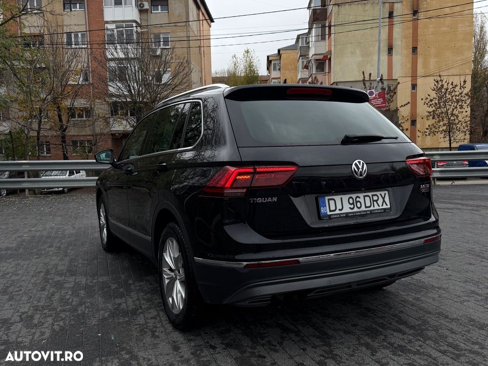 Volkswagen Tiguan - 12