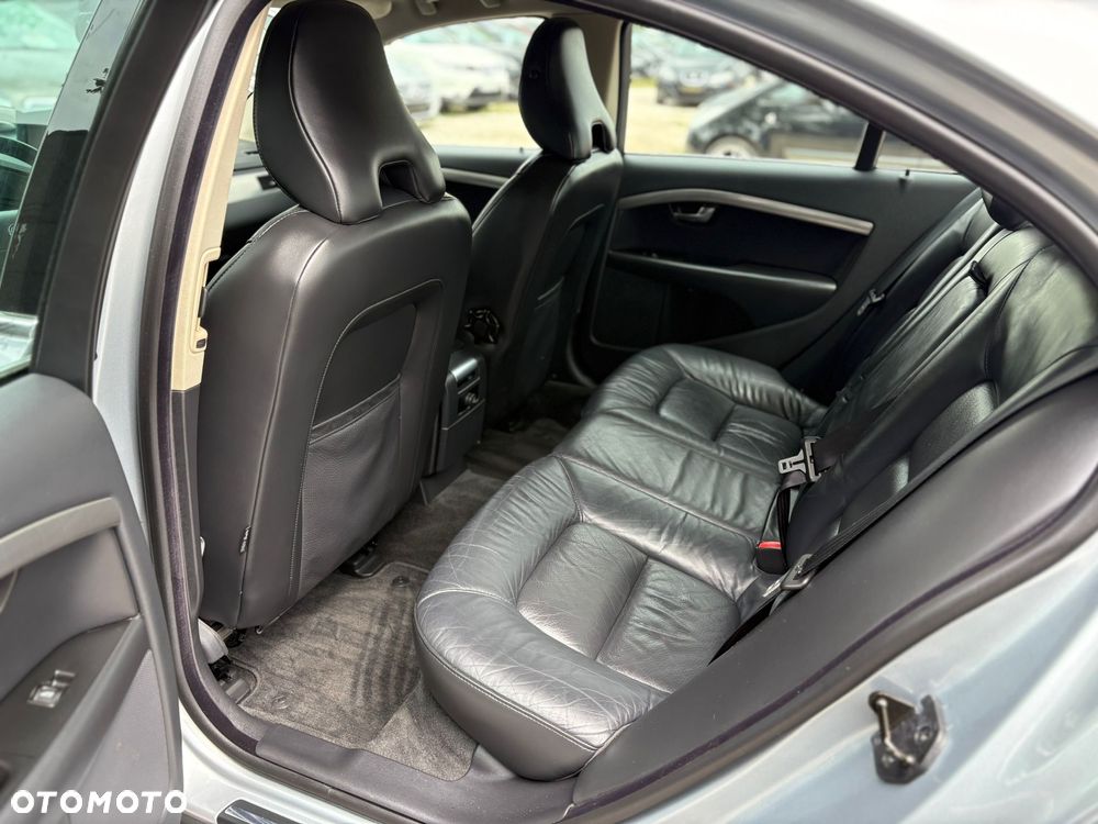Volvo S80 2.4D Momentum - 16