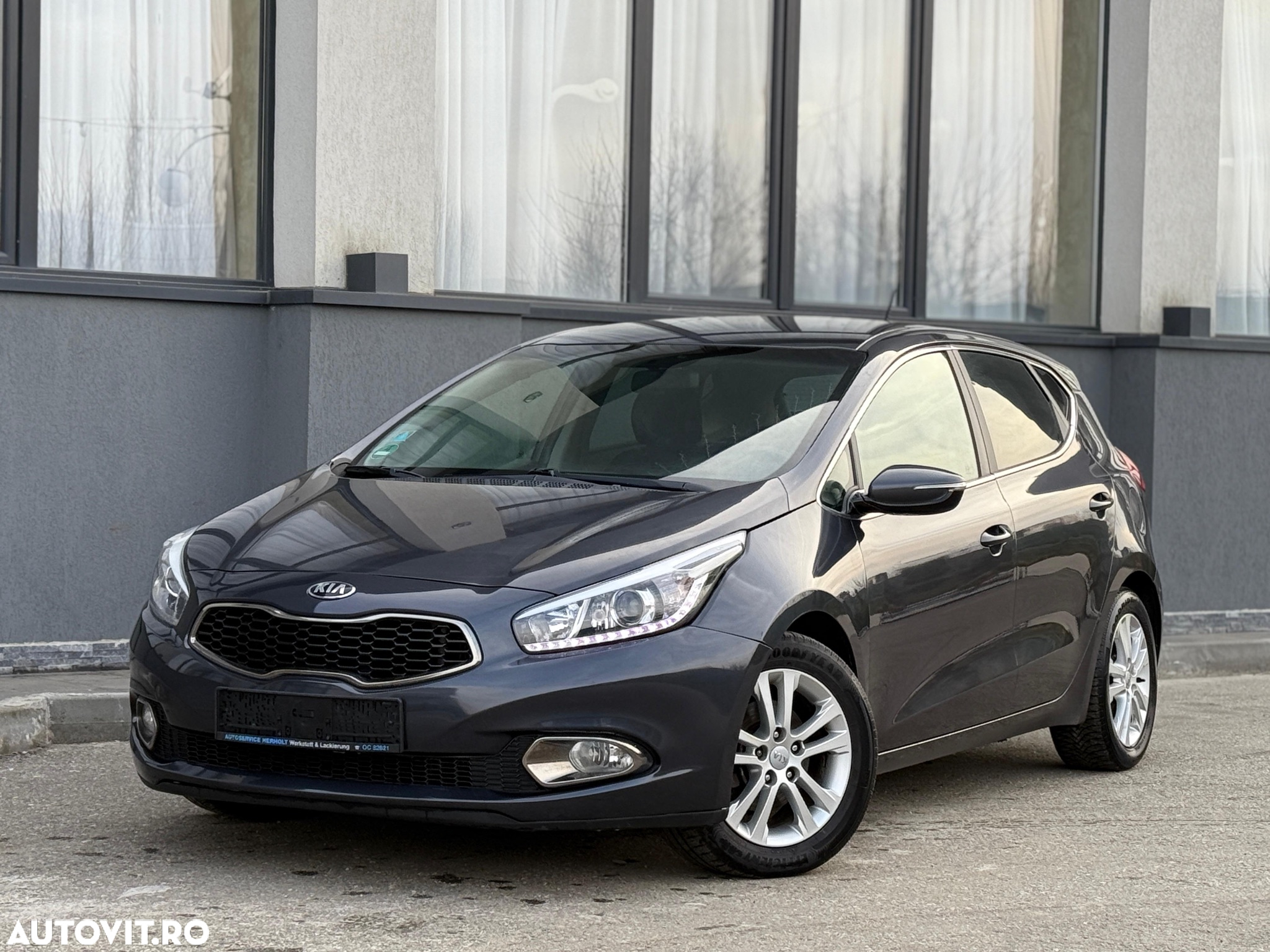 Kia Ceed - 11