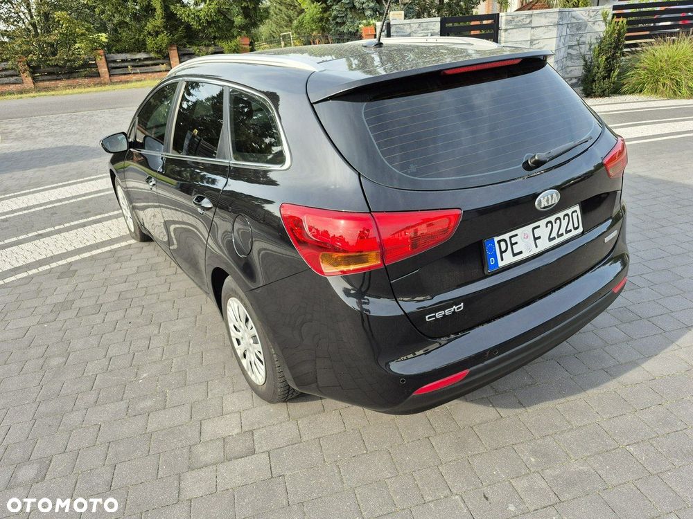 Kia Ceed - 15