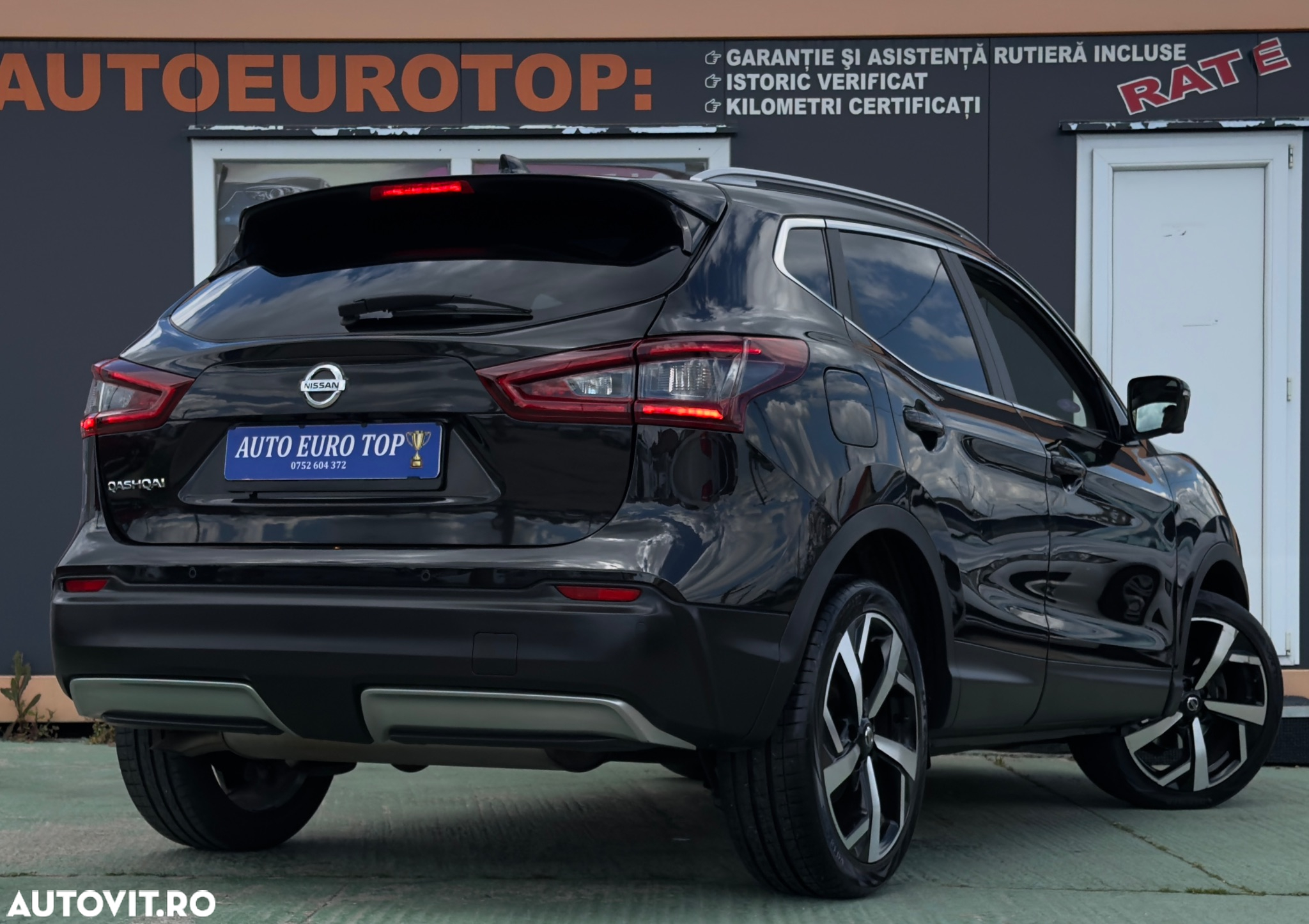 Nissan Qashqai 1.3 DIG-T TEKNA+ - 21