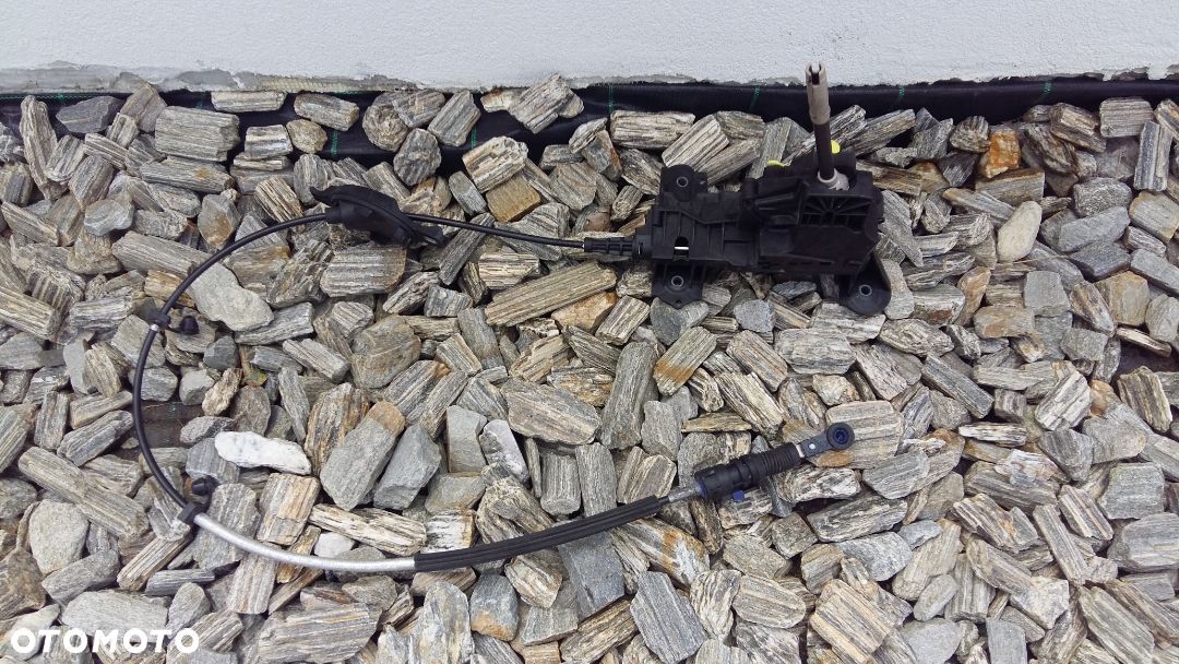 Wybierak lewarek biegów BMW 2 F45 F46 14- X1 F48 2516-8666166 - 1
