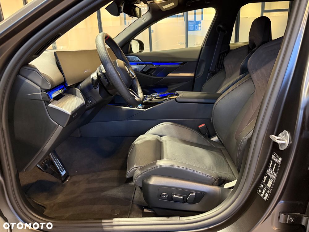 BMW Seria 5 540d xDrive mHEV sport - 12