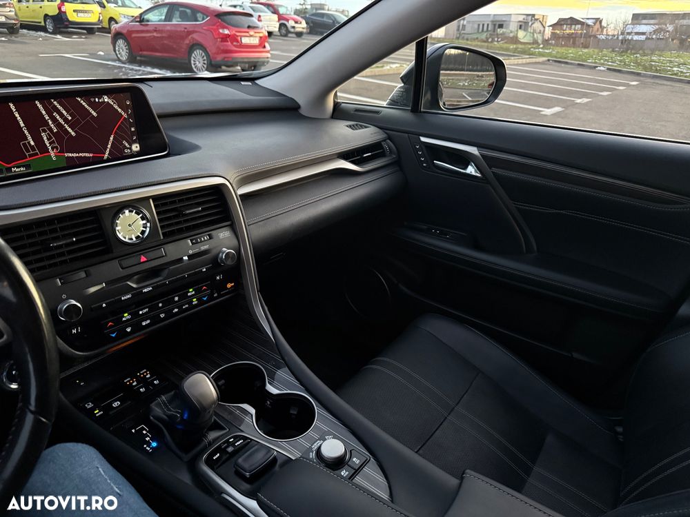 Lexus Seria RX 450hL (hybrid) - 8