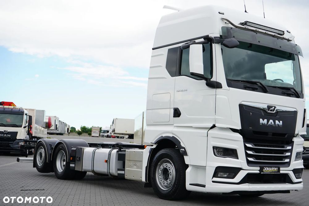 MAN TGX / 26.510 / GX / ACC / E 6 / RETARDER / BDF / OŚ SKRĘTNA / 7,15 M , 7,45 M - 37