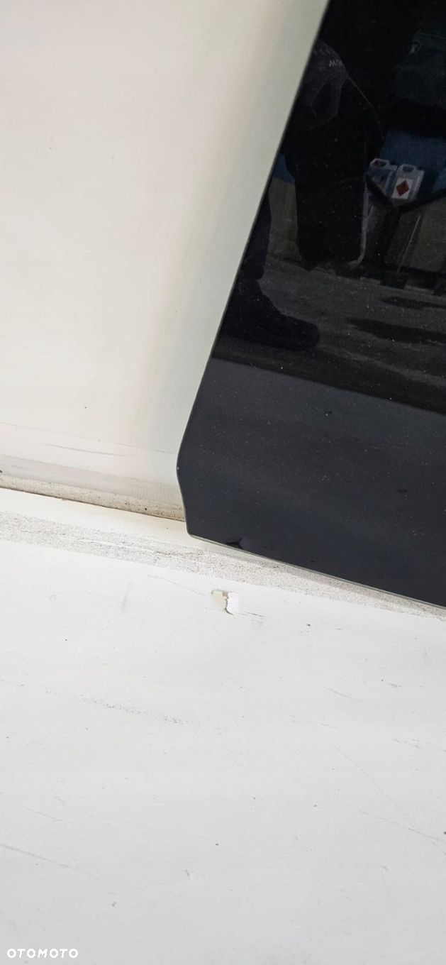 Szyba Tylna Tył W Klapę Mercedes-Benz Viano / Vito W639 2010-2014 - 3