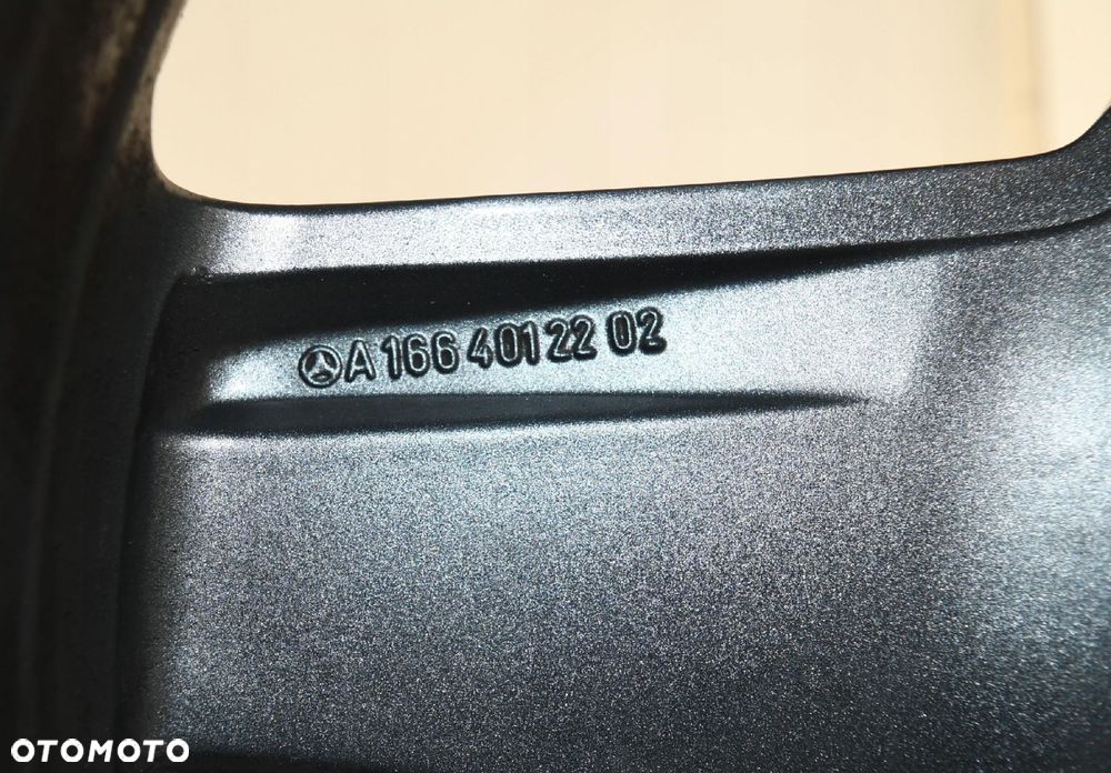MERCEDES ML GL GLE GLS W166 FELGA AMG A1664012202 - 5
