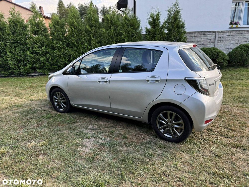 Toyota Yaris 1.33 VVT-i Edition 2014 - 13