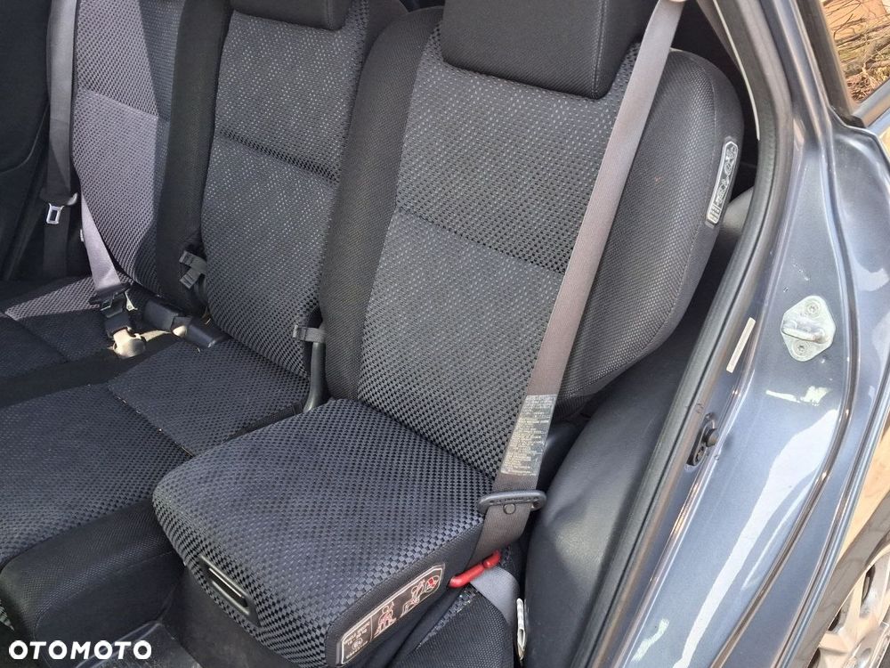 Toyota Corolla Verso - 11