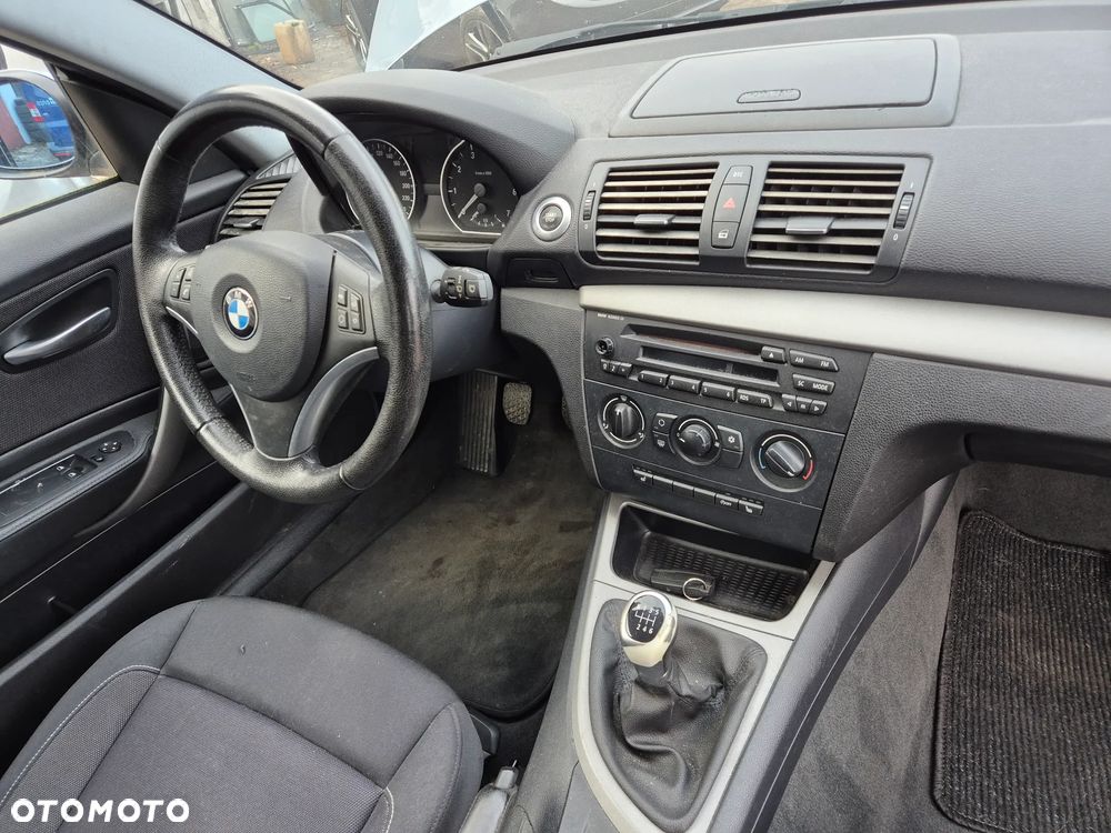 BMW Seria 1 116i - 6