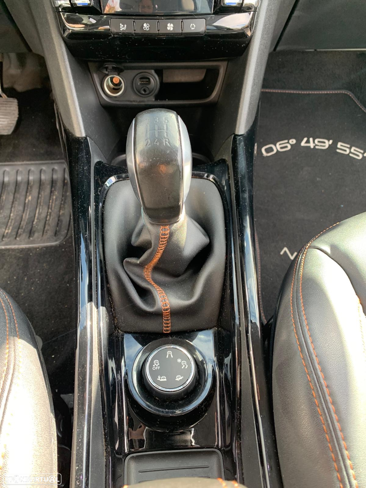 Peugeot 2008 1.2 PureTech Active - 8
