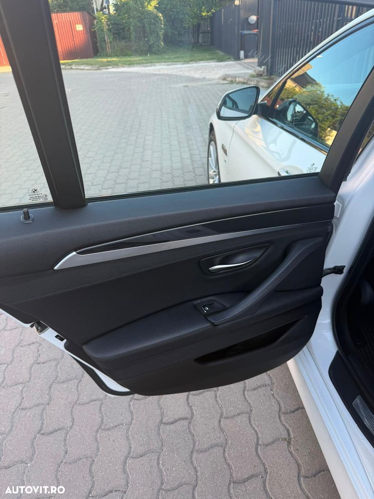 BMW Seria 5 520d xDrive Aut. - 14