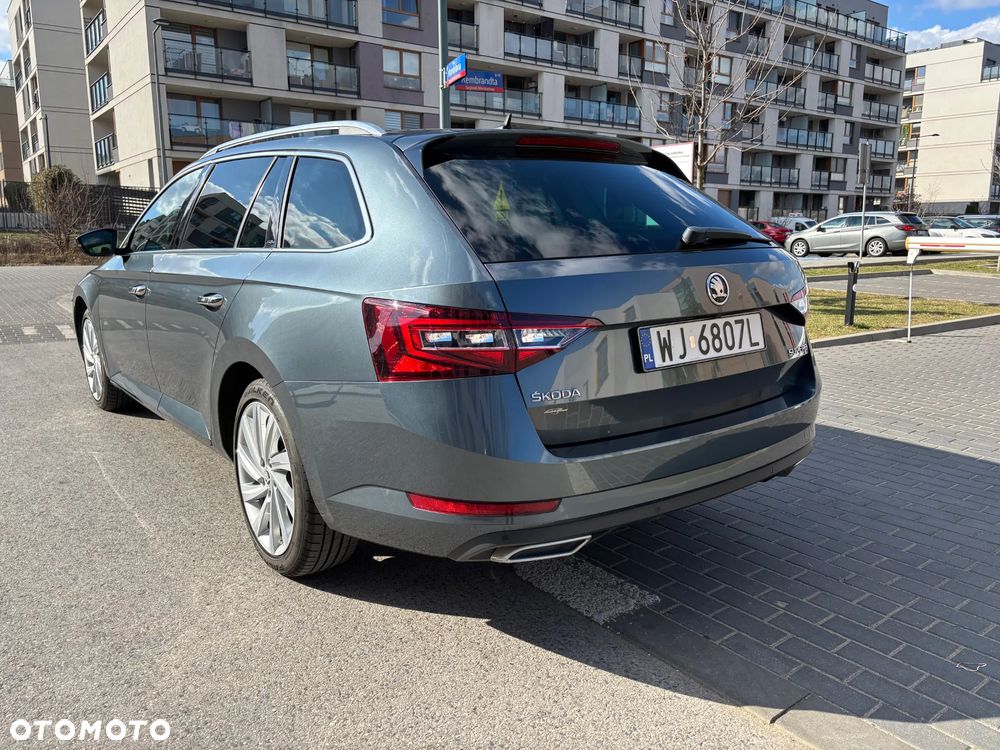Skoda Superb 2.0 TDI DSG Style - 6