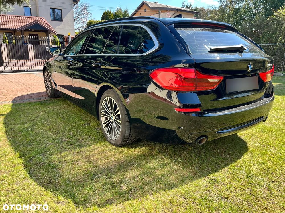 BMW Seria 5 520d Sport Line sport - 5