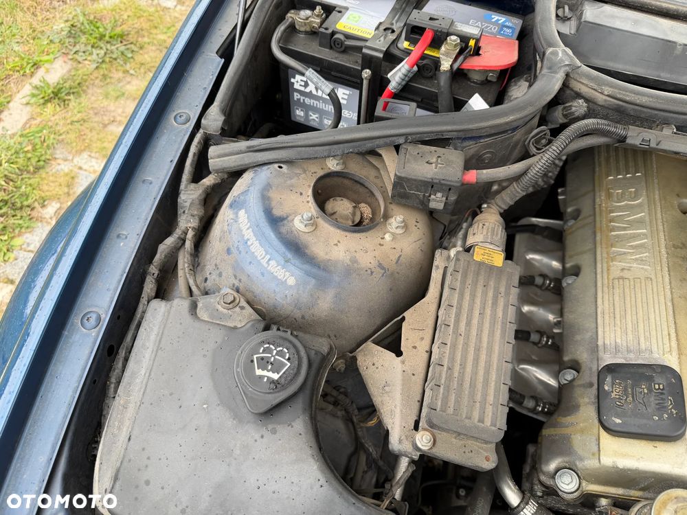 BMW Seria 3 318i - 16