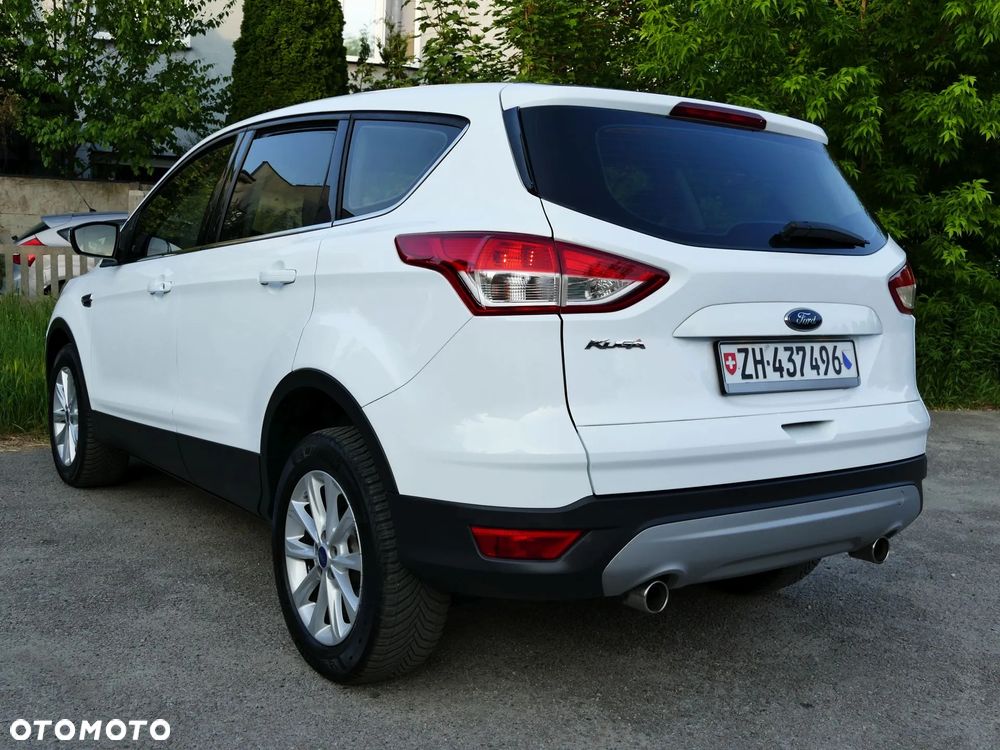Ford Kuga 2.0 TDCi FWD Titanium - 4