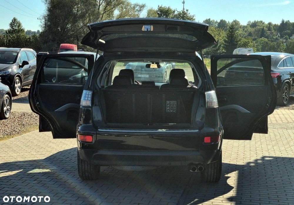 Mitsubishi Outlander - 17